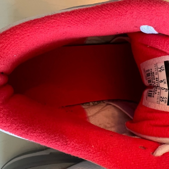 Girls AIR JORDAN 3 Retro GS 441140-101 WHITE/CRIMSON-NTRL GRY-WLF GRY Size 7Y - Picture 7 of 11